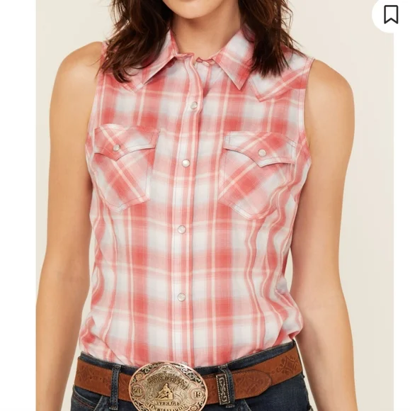 Wrangler Red Plaid Sleeveless Button Down Shirt - Picture 5 of 6